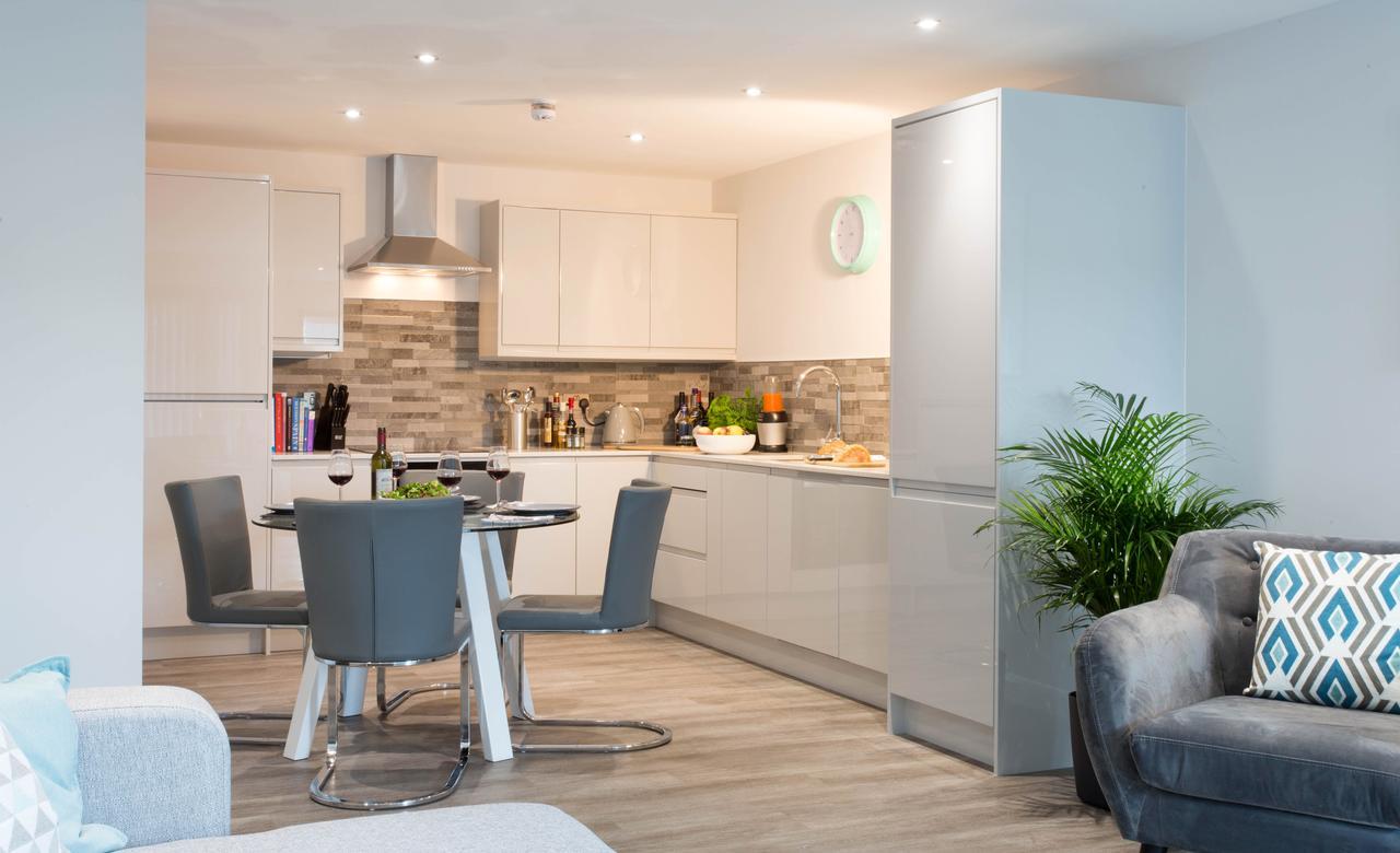 Cotels At 7Zero1 Serviced Apartments - Modern Apartments, Superfast Broadband, Free Parking, Centrally Located Milton Keynes Exterior foto
